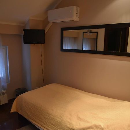 B&B Park Sremcica Екстер'єр фото