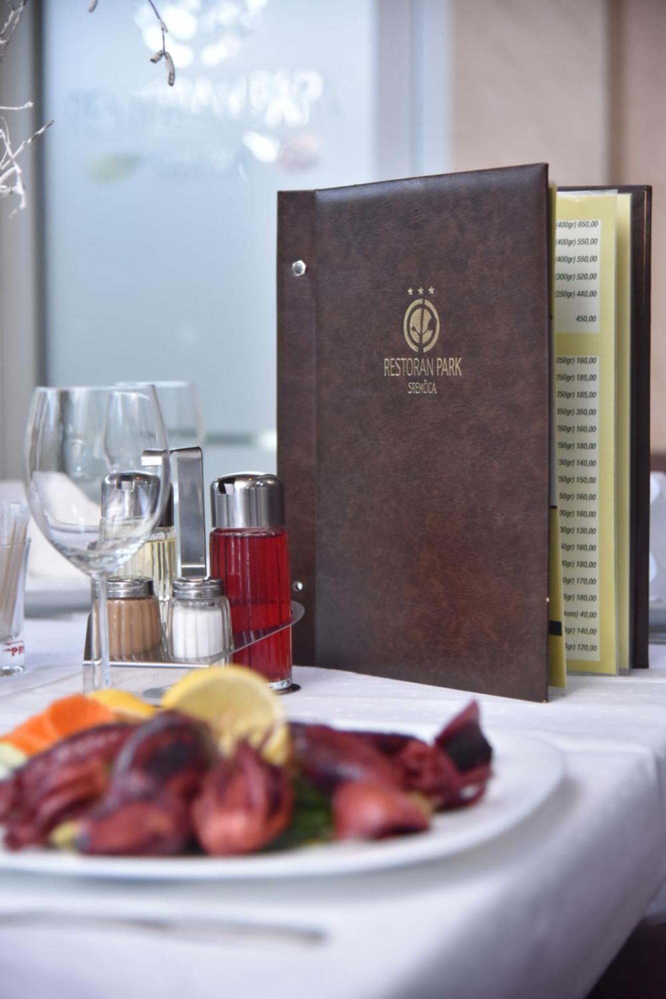 B&B Park Sremcica Екстер'єр фото