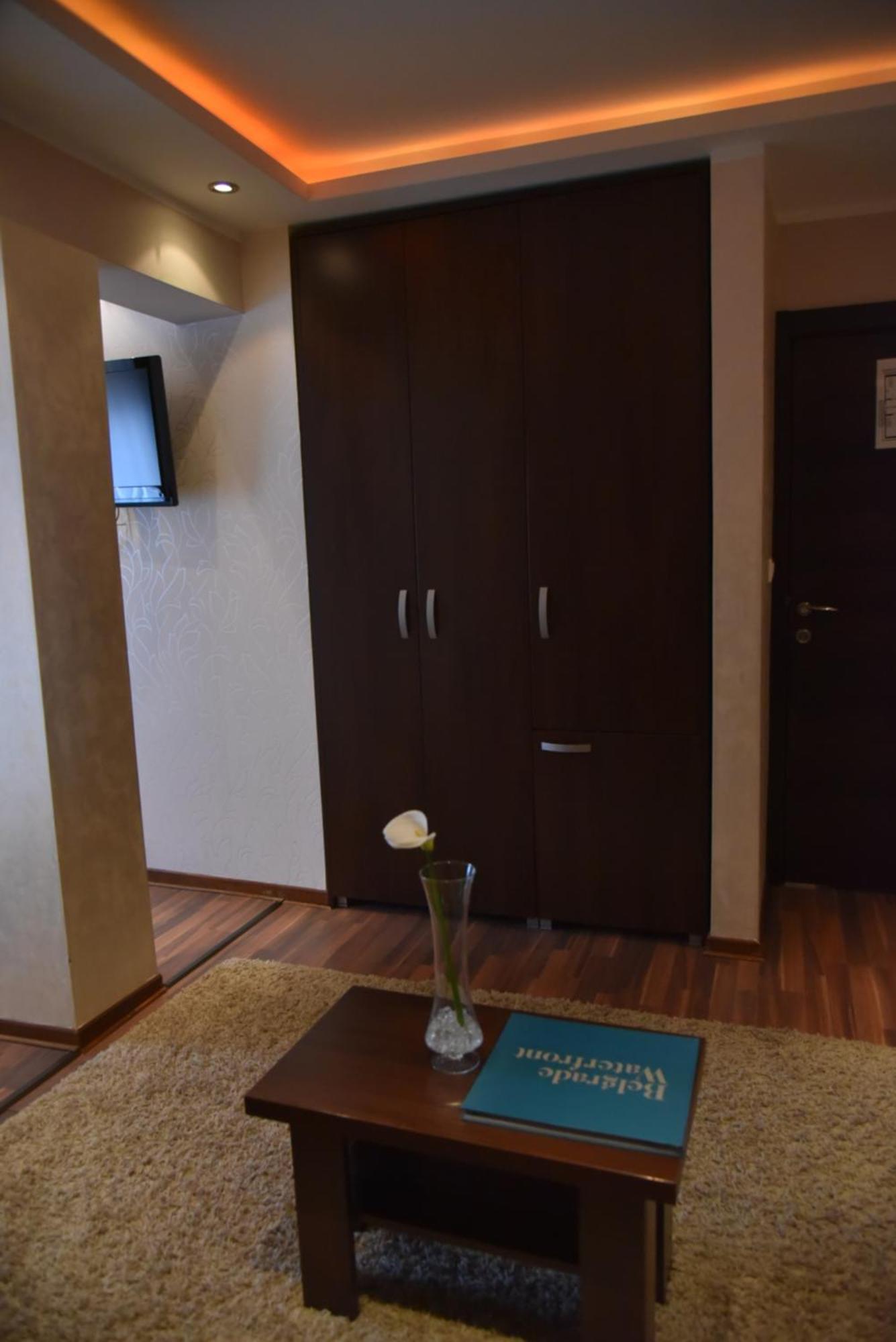 B&B Park Sremcica Екстер'єр фото